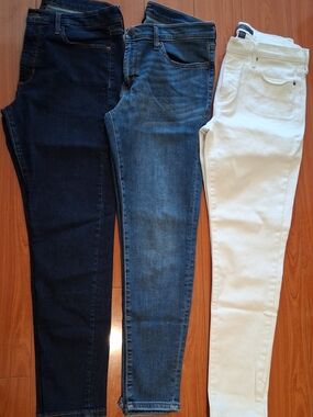 Women’s Skinny Jeans BANANA REPUBLIC- Size 30